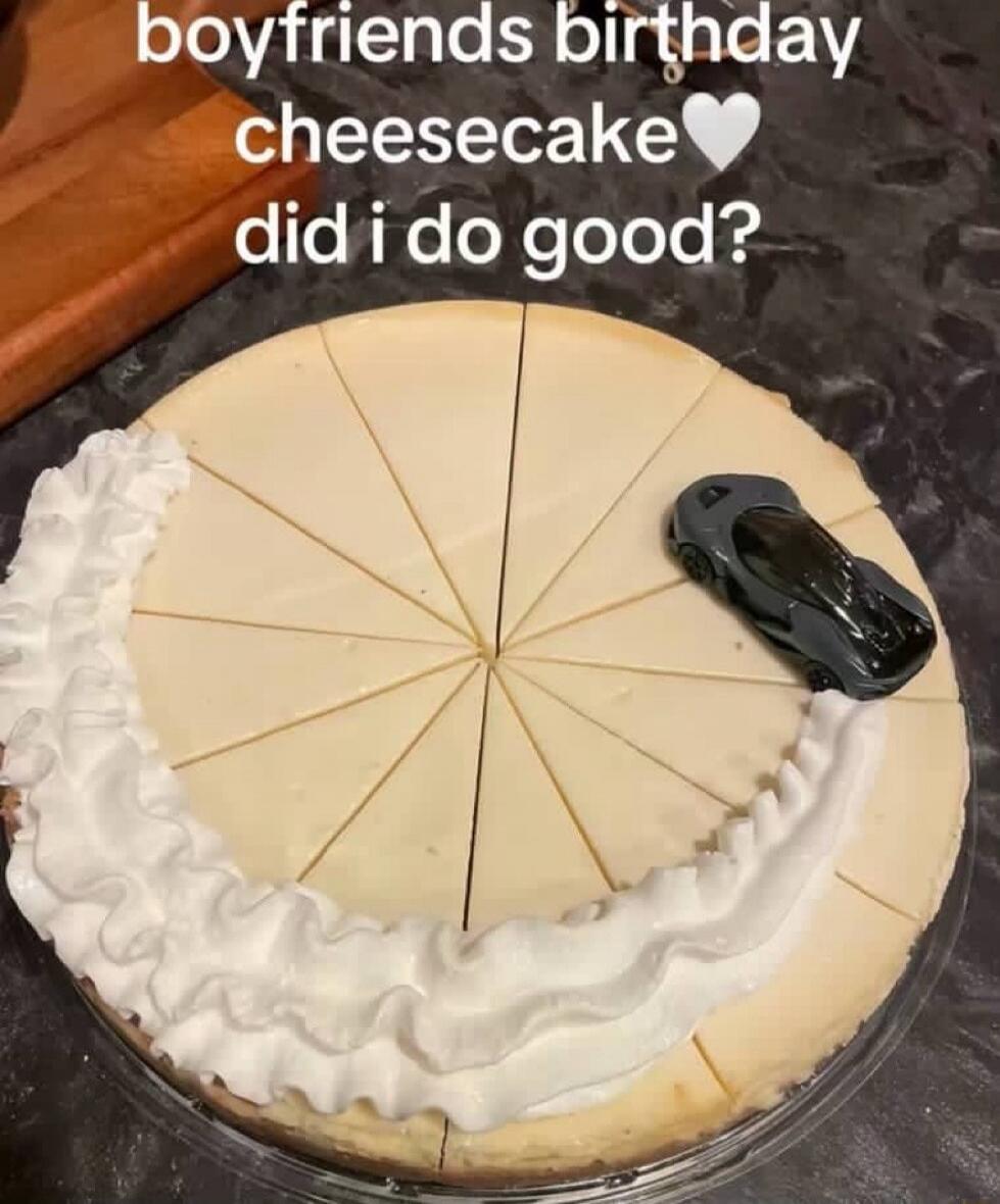 boyfriends birthday cheesecake💗 did i do good?