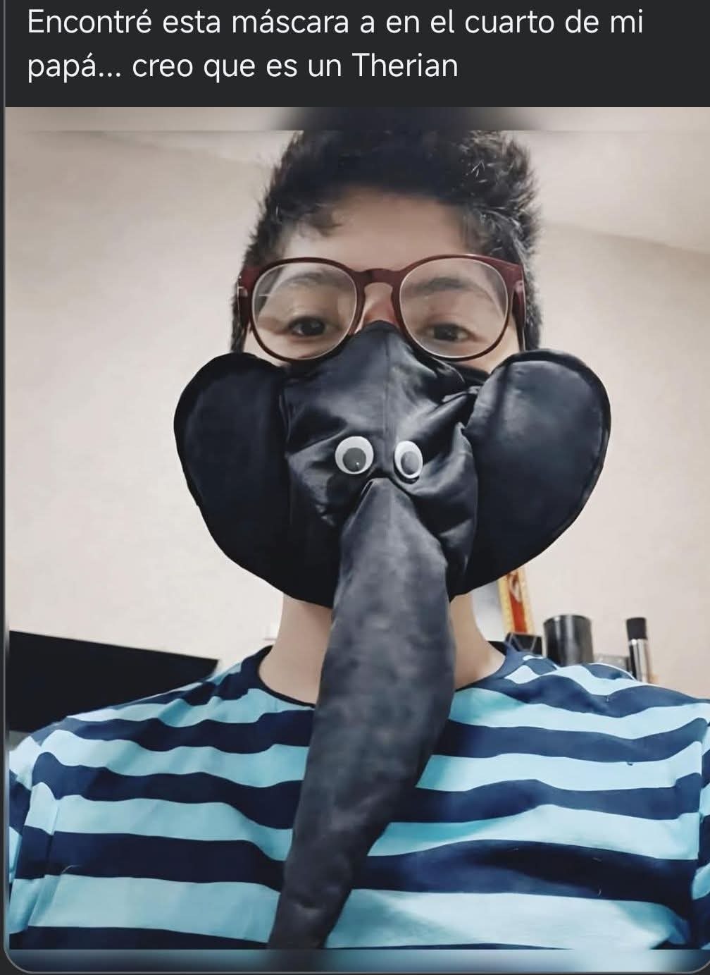 Encontré esta máscara a en el cuarto de mi papá... creo que es un Therian