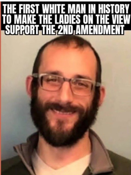 THE FIRST WHITE MAN IN HISTORY TO MAKE THE LADIES ON THE VIEW SUPPORT THE 2ND AMENDMENT