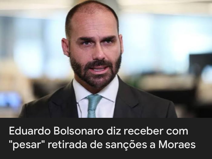 Eduardo Bolsonaro diz receber com 
