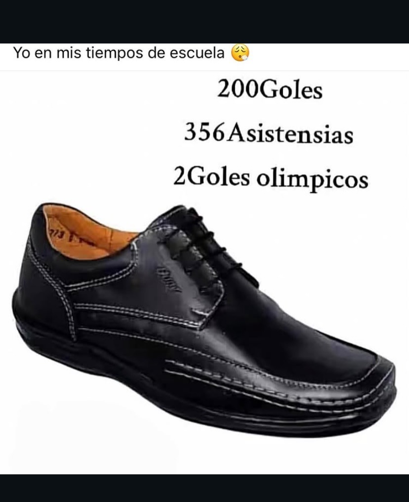 Yo en mis tiempos de escuela 😩 200Goles 356Asistencias 2Goles olimpicos