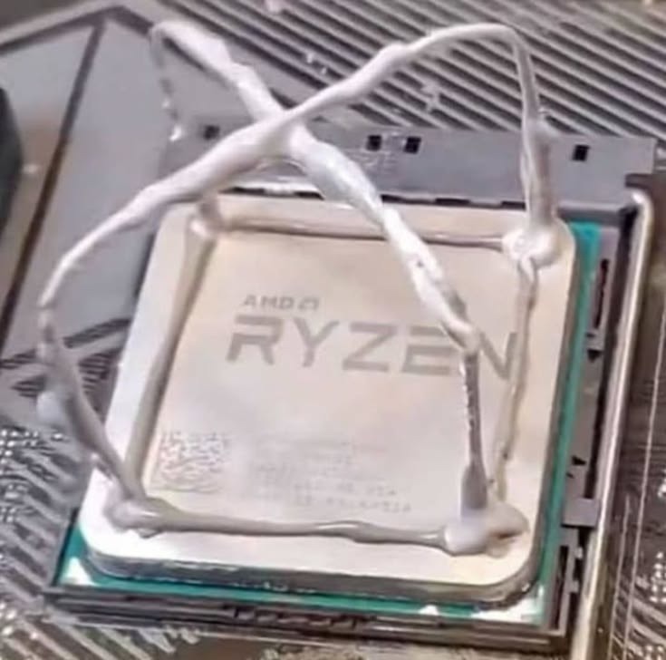 AMD RYZEN. Pasta térmica aplicada incorrectamente.