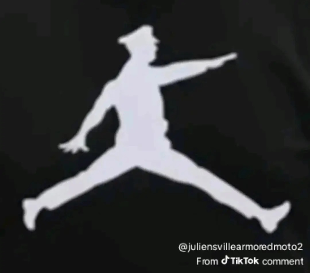 Texto en la imagen: @juliensvillearmoredmoto2 From TikTok comment. Silueta de una persona con uniforme de policía o militar en una pose similar al logo de Jumpman.