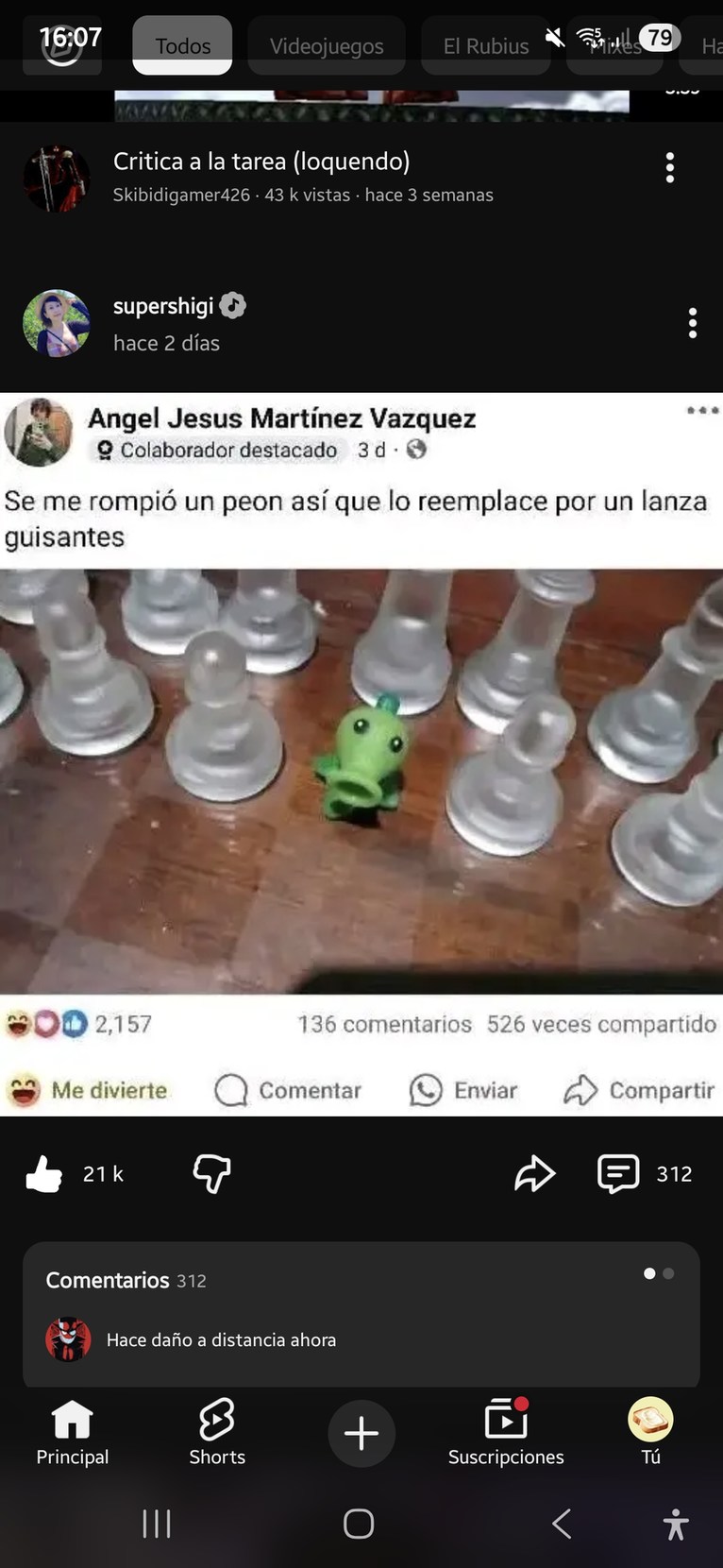 Se me rompió un peón así que lo reemplace por un lanza guisantes. Hace daño a distancia ahora.