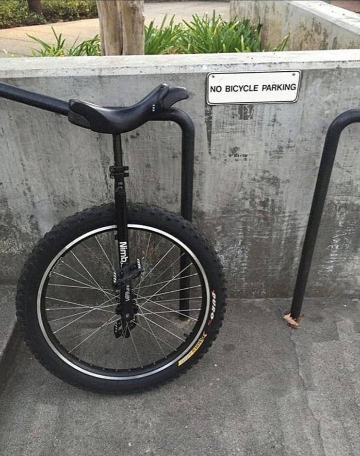 NO BICYCLE PARKING