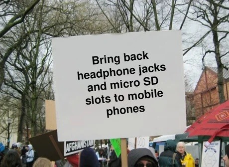Bring back headphone jacks and micro SD slots to mobile phones
